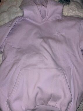 Lilac Crewneck Hoodie with Subtle Chest Text - Unbranded